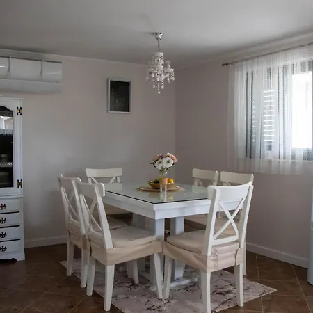 Kuca Za Odmor Komarica *